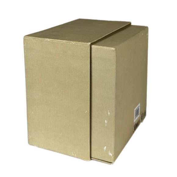 Burberry Men's Watch Box with Padded Presentation Case - Picture 6 of 7